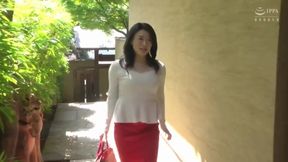 Naughty Three-Way Milf Lesbo Fest In Tokyo'S Hairy Paradise - 4K