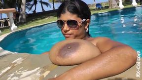 Viral: Krissy Pool Fun - Black Monster Big Boobs Solo Outdoors - Full Hd