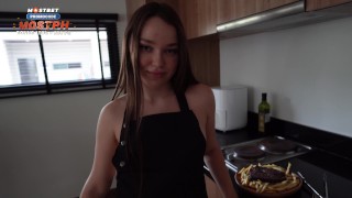 Forbidden Stepsister Cooked A Juicy Steak. I Had To Fuck Her In The Kitchen.