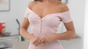 Seductive Naughty Mommy'S Girl -Doctor'S Naughty Examination