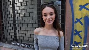 Intense Gotfilled Cumming Inside Tiny Hottie Liz Ocean