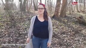 Trending: Wild Lea Loves Getting Wood In The Woods - Must See