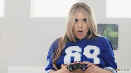 Horny Flexible Gamer Hottie Lucy Doll Railed By Her Roomate - Full Hd