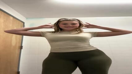 New: Passionate Bootyful