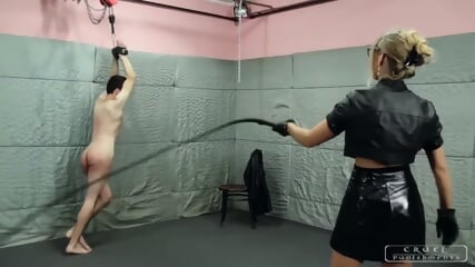 Trending: Insane Mistress Beating Her Slave