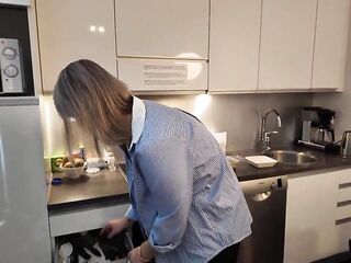 Intense Banging My Curvy Stepmom When We Are Alone At Home