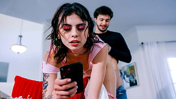 Wild Bffs Having Some Freeuse Fun Before Heading Out For An Party - Fuckanytime