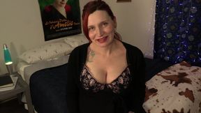 Seductive Bettie Bondage'S Aunt Fantasy Ignites In Intense Toy Play